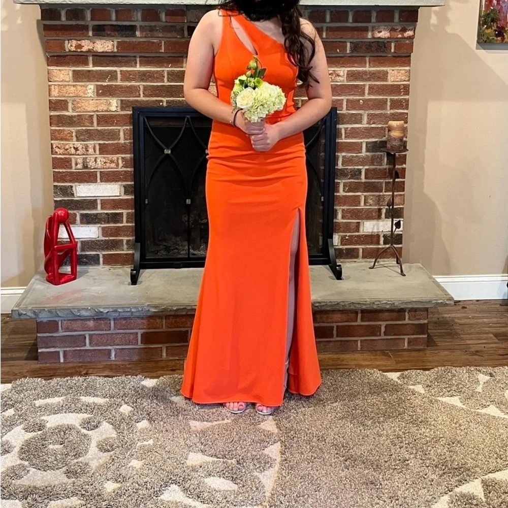 Aqua Brand One Shoulder Full Length Prom Gown/Prom Dress - Picture 3 of 13